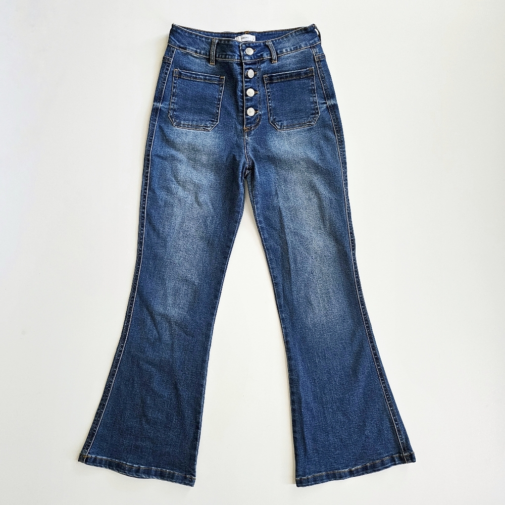 Forever 21 Women's Wash Blue High Rise Button Patch Pockets Flared Jeans Size 26